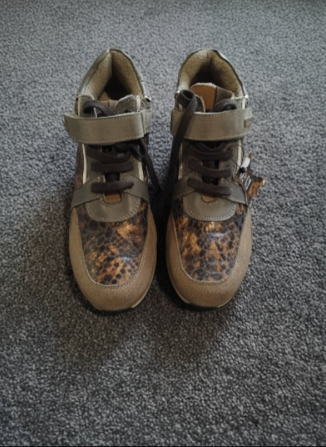 Les Tropeziennes “Arya” Léopard – Baskets compensées 6 cm femme cuir, look K-pop & fashion street