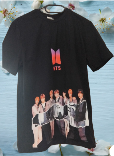 T-shirt BTS noir unisexe – logo violet et photo du groupe | Mode K-pop tendance-Seconde main TBE