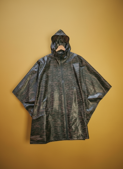 Cape imperméable marron et noire – Capuche intégrée, taille unique, seconde main TBE