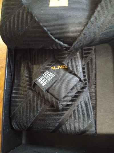 Coffret Pascal Morabito Homme – Cravate en Soie Noire et Boutons de Manchette Assortis, Neuf