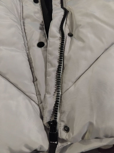 Doudoune gris clair SISTER – Taille L-chaude et idéale pour l’hiver ou le ski. NEUVE