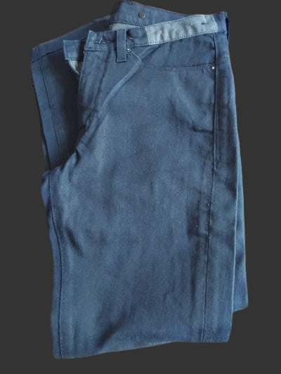 Jean Levi’s Carefully Nurtured Bleu Marine W27 L28 – Modèle Collector seconde main TBE