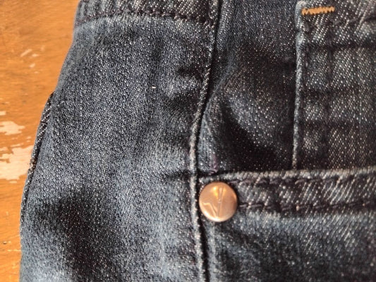 Jean Vitamina Deluxe Edition T42 – Denim bleu foncé stretch, made in Italy, seconde main TBE