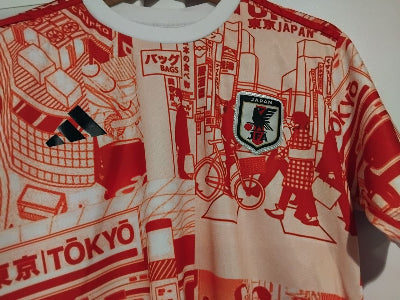 Maillot Tokyo Japon – Style Streetwear Asiatique Rouge et Blanc. XL. TBE