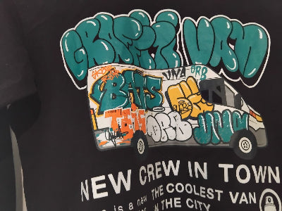 T-Shirt Enfant Noir “Graffiti Van” ZARA – Made in Italy Streetwear Tendance, Seconde Main TBE