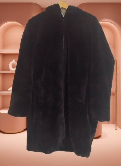 Manteau Long ZARA en Fausse Fourrure Noire – Chic, Chaud et Élégant, Coupe Oversize