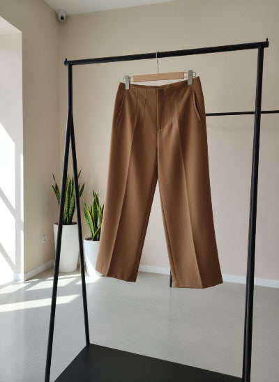 Pantalon droit Max camel – Coupe chic décontractée en tissu stretch, taille 38, seconde main TBE