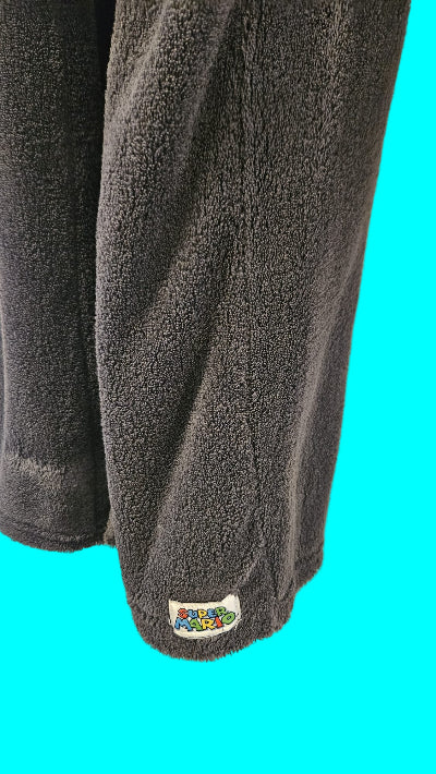 Peignoir tout doux,  MARIO sous licence. 10 /12 ans . Seconde main en TBE