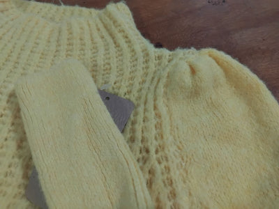 Pull Jaune Doux en Maille Ajourée – Taille Unique Cocooning Tendance TBE