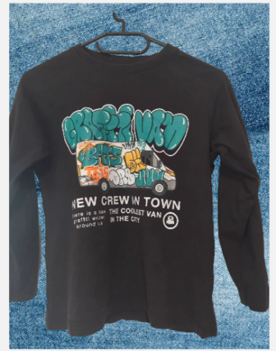 T-Shirt Enfant Noir “Graffiti Van” ZARA – Made in Italy Streetwear Tendance, Seconde Main TBE