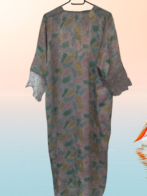 Robe de nuit pastel vintage femme – Satin léger et dentelle florale, seconde main TBE