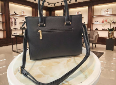 Sac à main noir texturé GALLANTRY – Élégant et pratique. Seconde main en TBE