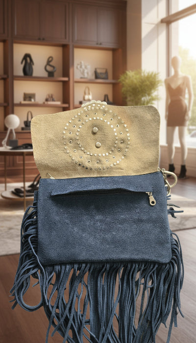 Sac à Main en Cuir Daim Noir à Franges – Fabrication Artisanale du Maroc Seconde Main TBE