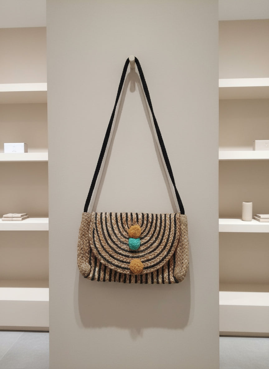 Sac artisanal en JUTE avec pompons . Neuf