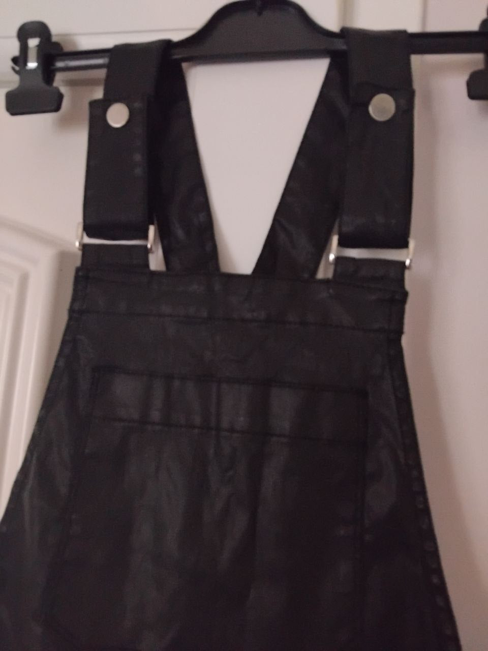 Salopette noire Cop.Copine effet cuir souple – Chic, fluide et neuve avec étiquette 34