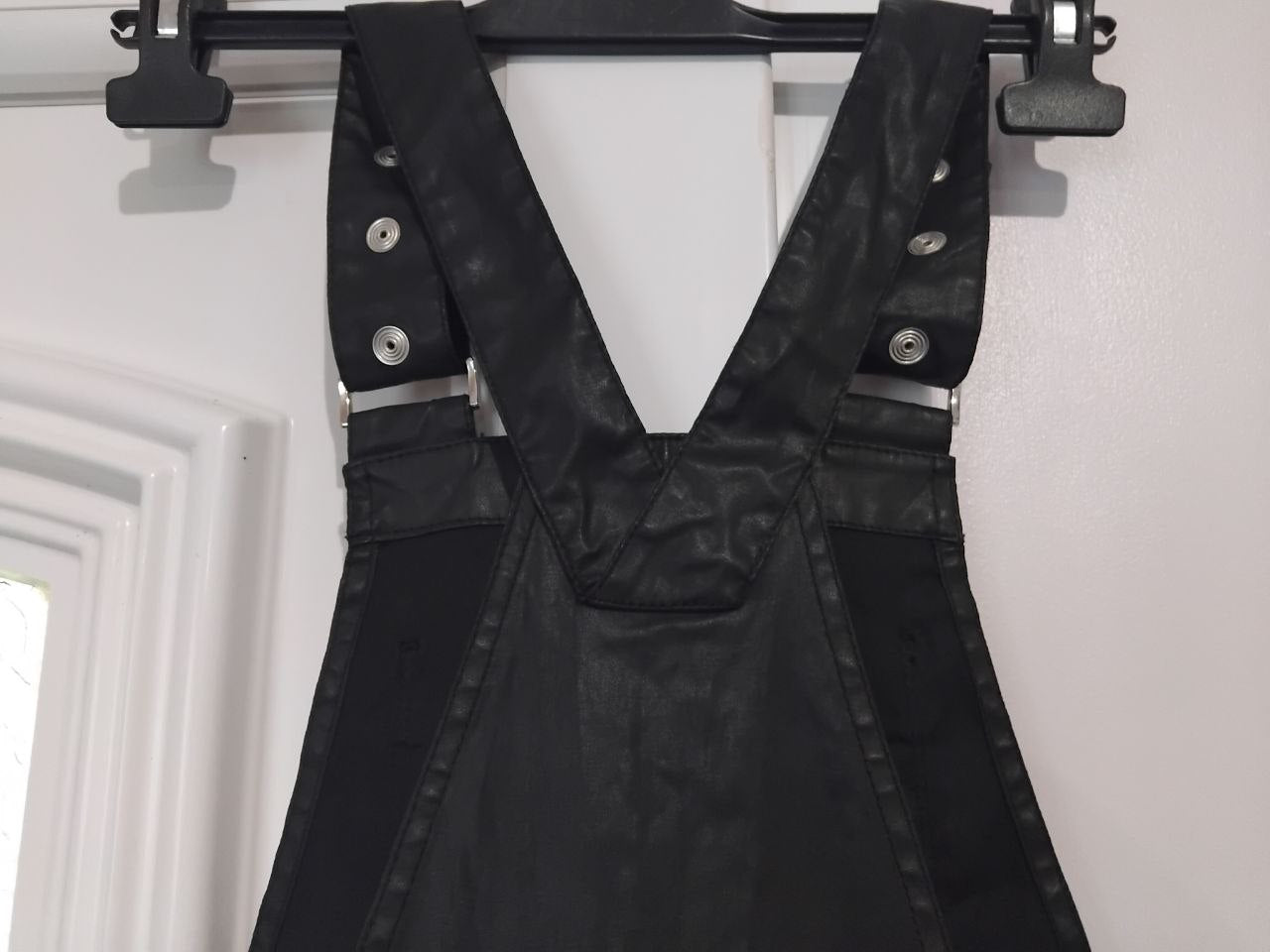 Salopette noire Cop.Copine effet cuir souple – Chic, fluide et neuve avec étiquette 34