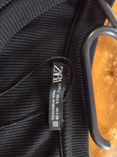 Haut Noir ZARA à Volants en Tulle – Chic, Tendance et Élégant Taille L TBE