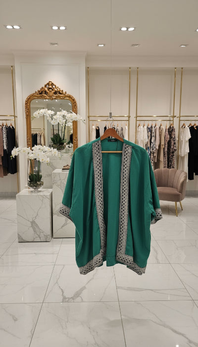 Caftan Court Vert Brodé – Tenue Orientale Tendance TU Seconde Main TBE