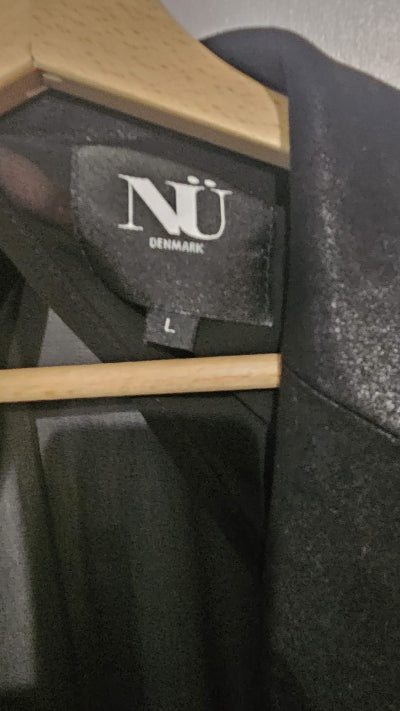 Veste noire NÜ Denmark – effet nubuk & haut du dos transparent, Taille L. Seconde main en TBE