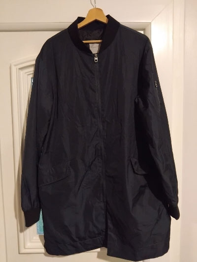 Veste longue Zara Man noire – Coupe droite à col côtelé, look urbain  moderne, seconde main TBE