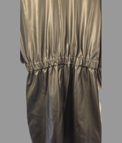 Robe-chemise noire effet cuir NAF NAF – Tendance, chic et féminine, seconde main TBE